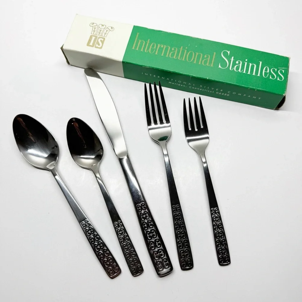 Vintage International Stainless Serenata 5 Piece Single Serve Flatware Set